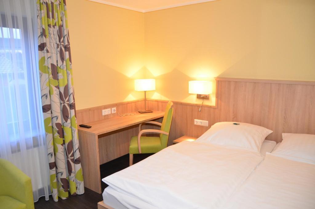 Hotel Sassor Battenberg  Habitación foto